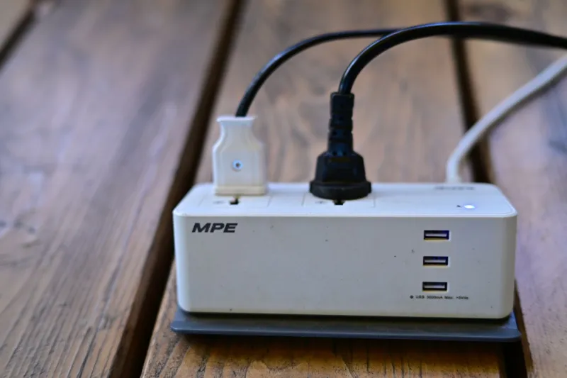 Plug In Without Getting Played: A Traveler's Guide to Public USB Charging